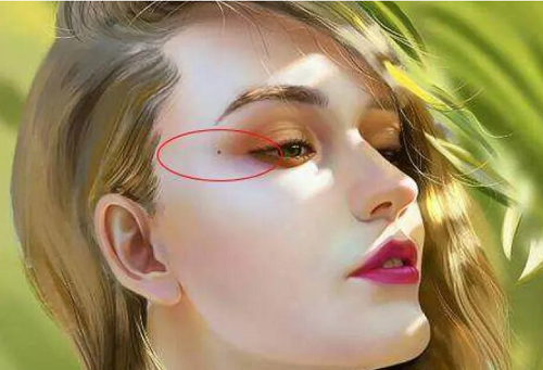 女人左眼皮有痣的图片图片